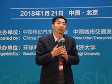 上海國際汽車城（集團(tuán)）有限公司董事長兼總經(jīng)理榮文偉發(fā)表主題演講